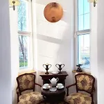 Apartmán W Palacu Lubiechowo *