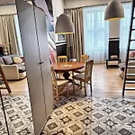 W Palacu Lubiechowo Apartmán *