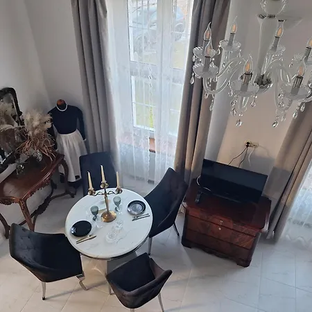 W Palacu Lubiechowo Apartmán Lubiechowo (Bialogard)