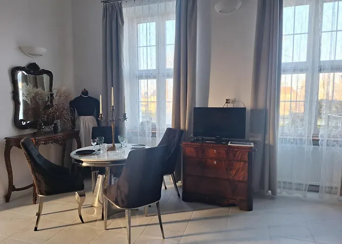 W Palacu Lubiechowo Lägenhet Lubiechowo (Bialogard)